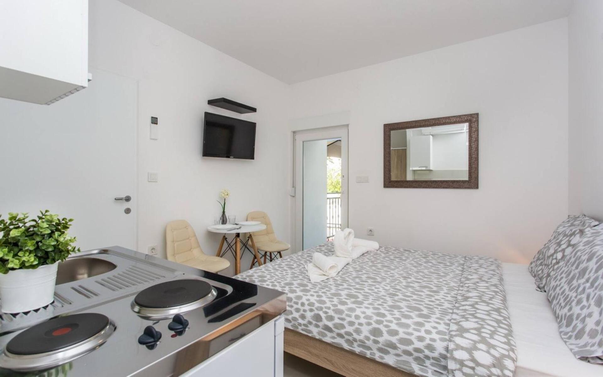 Apartments Bernardeta 1 Baska  Exterior photo