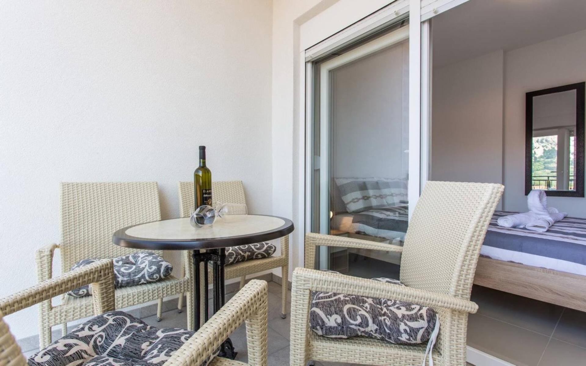 Apartments Bernardeta 1 Baska  Exterior photo